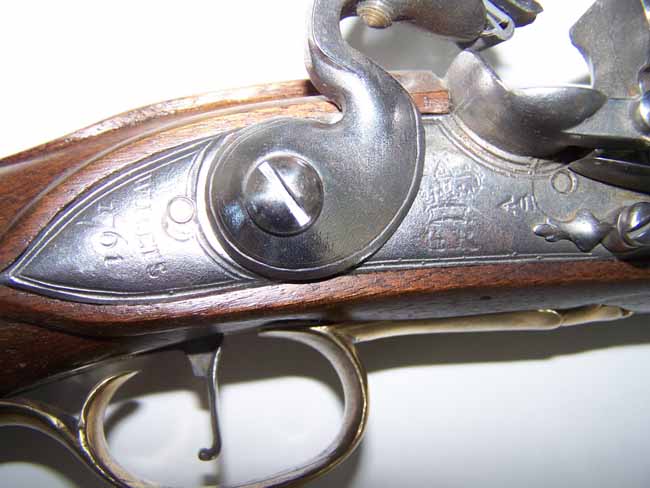 A Colonial Williamsburg made reproduction British Flintlock Heavy Dragoon Pistol with lockplate dated 1761 — image 4